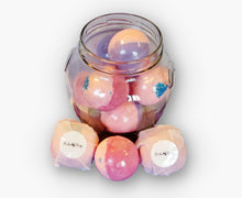 Load image into Gallery viewer, Set Cura del Viso: Jade Roller, Spazzola, 5 Dischetti Struccanti Lavabili, Spugna Konjac + Asciugamano e 2 Bombe da Bagno IN OMAGGIO SCONTATO DEL 30%
